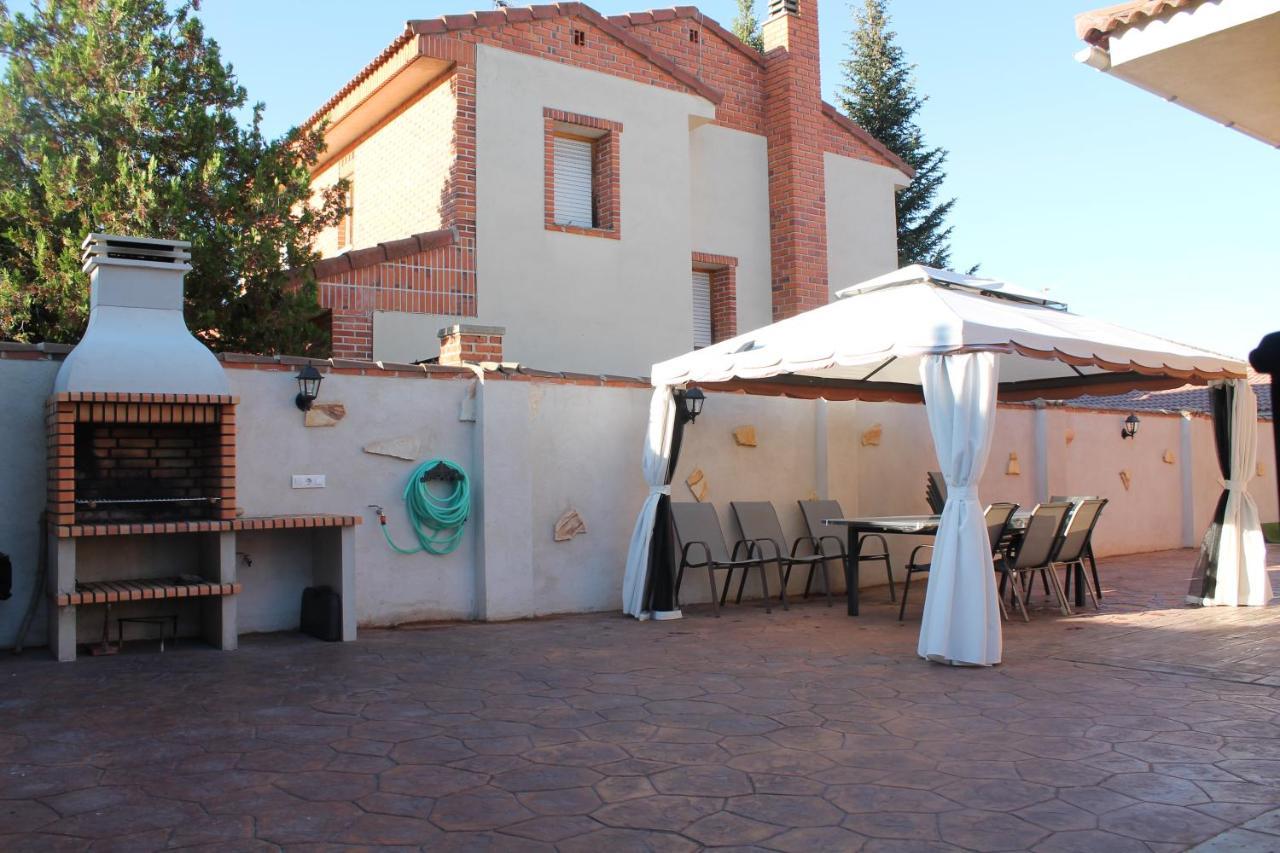 Villa Aire De Pinares Coca Exterior foto